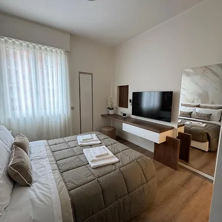 Iv Novembre Apartment Corsico